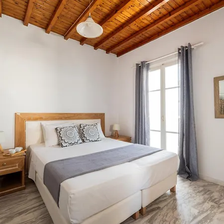 Francesca Mykonos Town